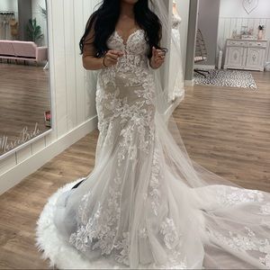 Essence of Australia Wedding Dress